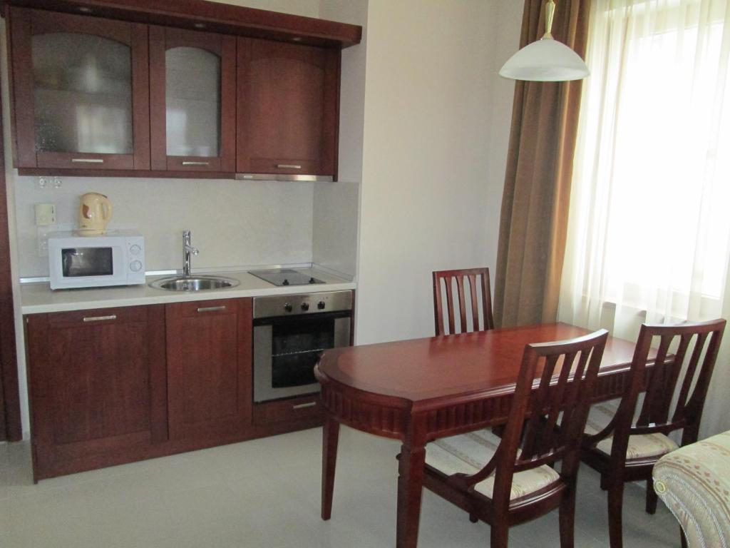 Downtown Alexander Services Apartments Бансько Номер фото